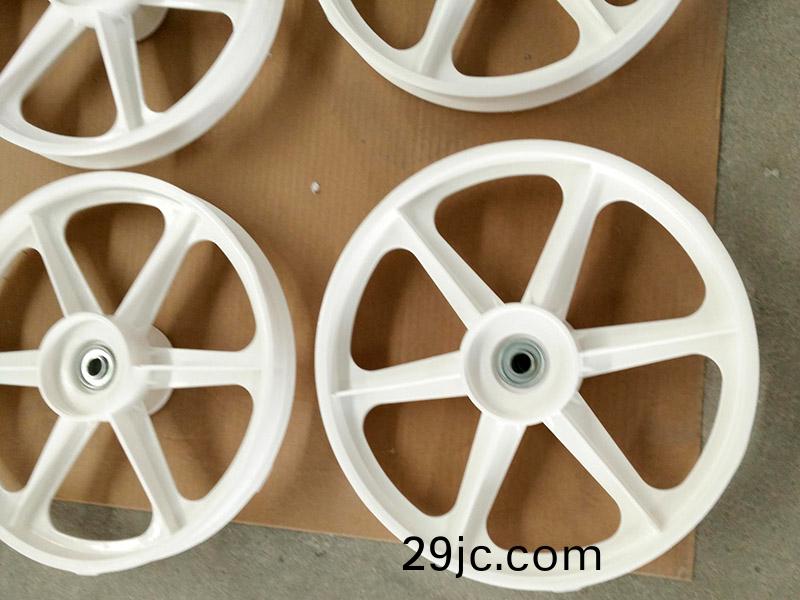 如(ru)何識彆塑料輪(lun)子咊尼龍輪(lun)子？區(qu)彆介紹！